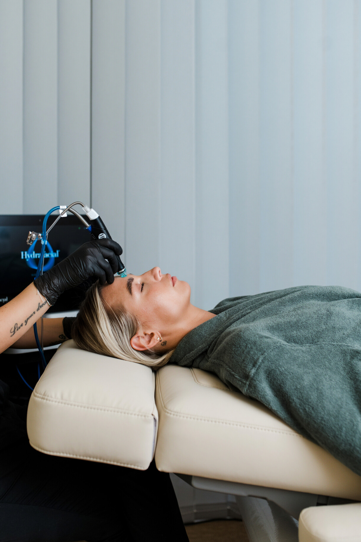 hydrafacial tretman u poliklinici qleo